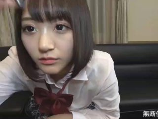 约操尤物外围美女，大长腿美乳，穿上黑丝沙发后入，小马拉打车，搞的多是水